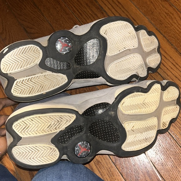 Jordan 13 Retro
Atmosphere Grey - Picture 7 of 8